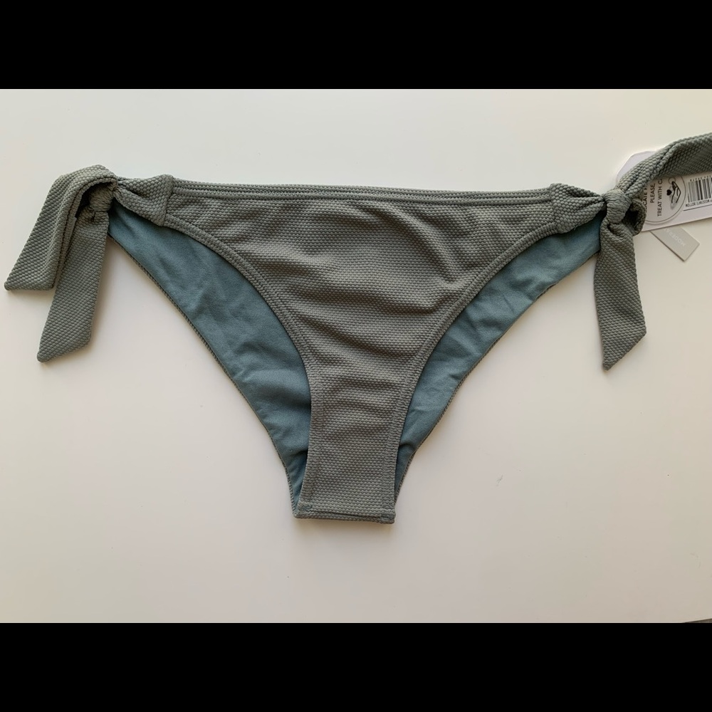 NWT Roxy Blue Seas The Day Bikini Bottoms Size L